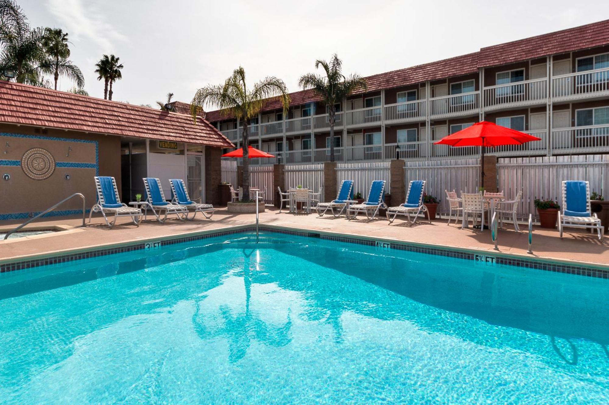 Ramada By Wyndham Costa Mesa/Newport Beach Kültér fotó